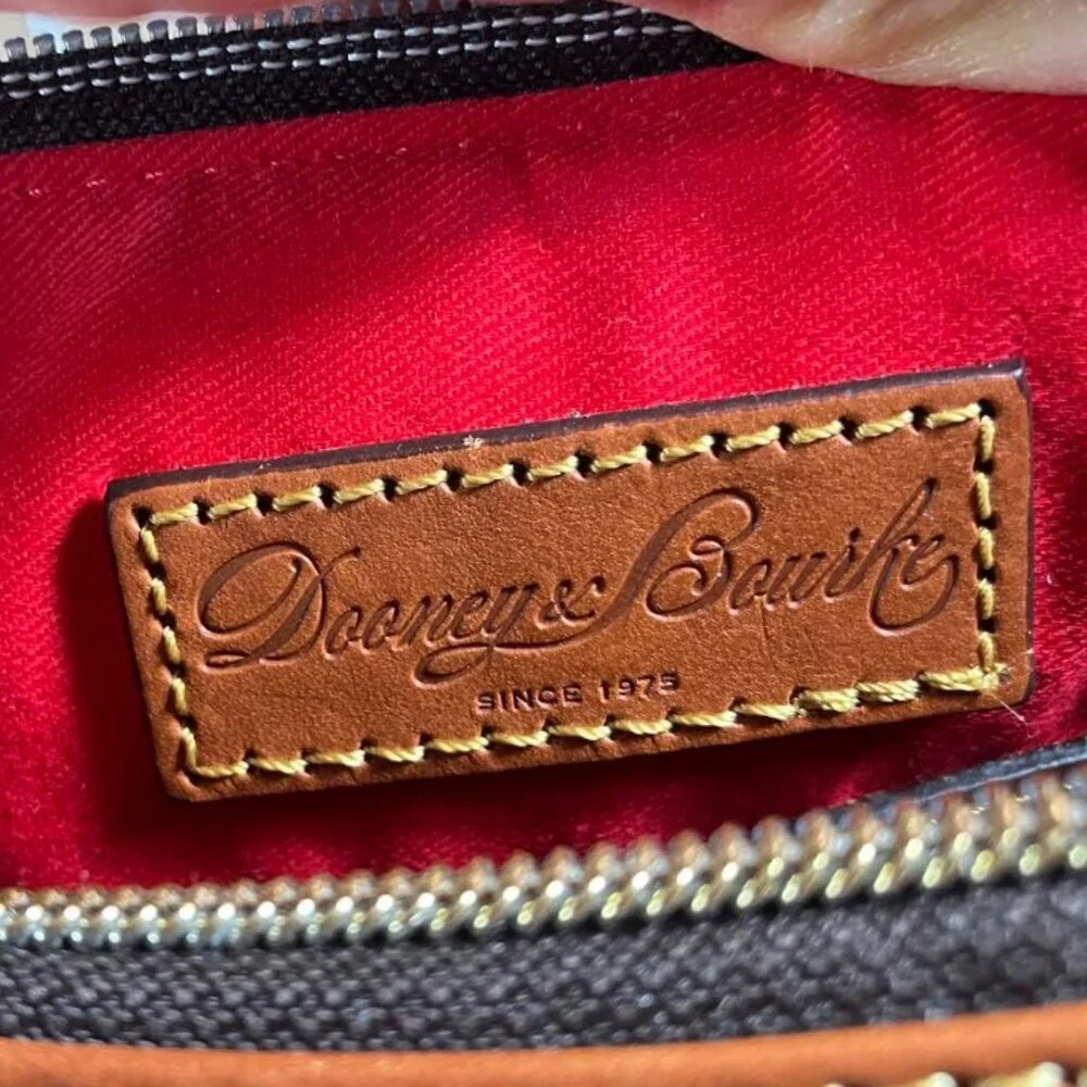 Dooney & Bourke Erika Nylon Hobo Shoulder Bag EUC - Picture 10 of 10